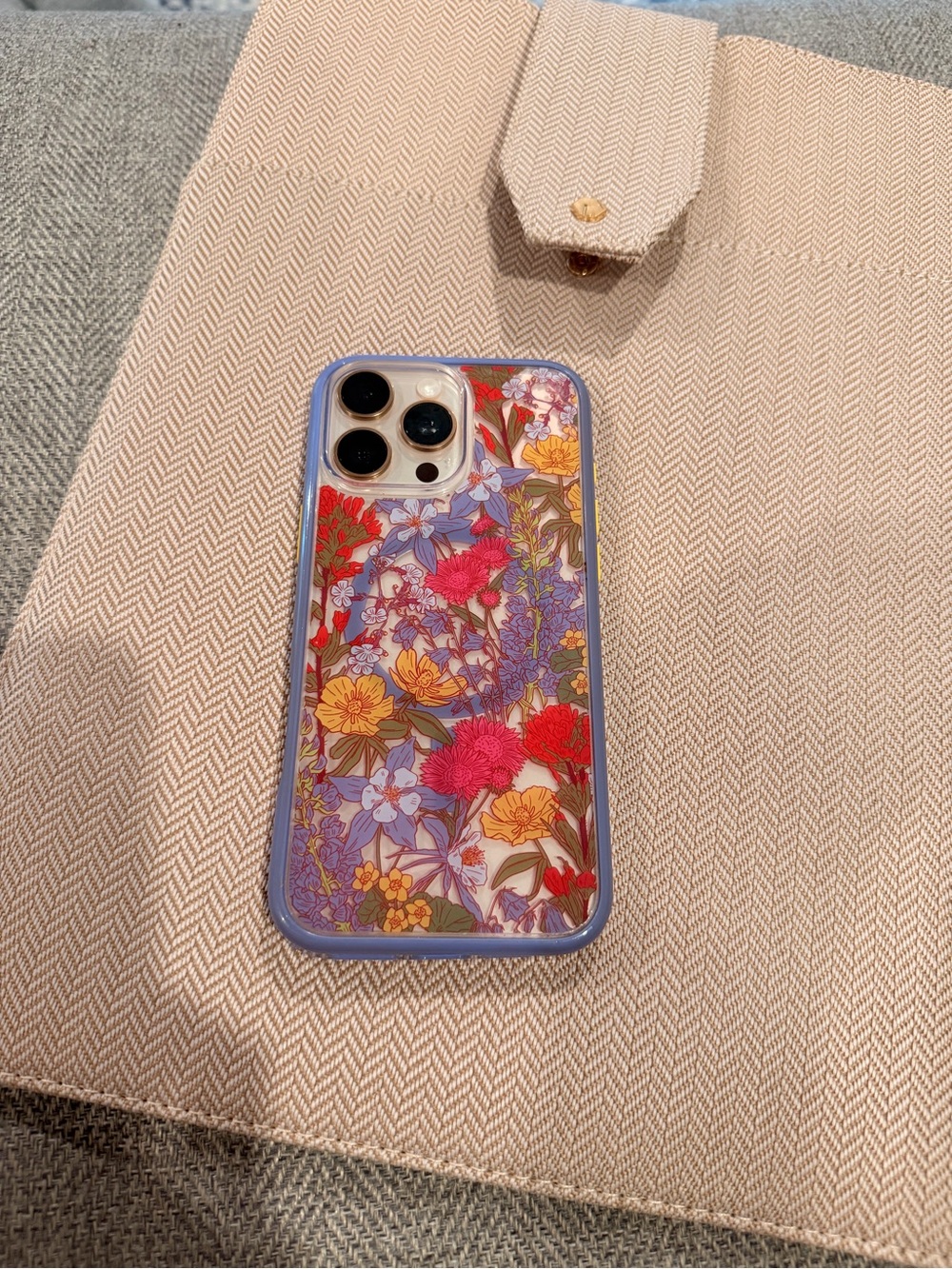 OtterBox Floral Clear Case with Purple Bumper and Multicolor Flowers